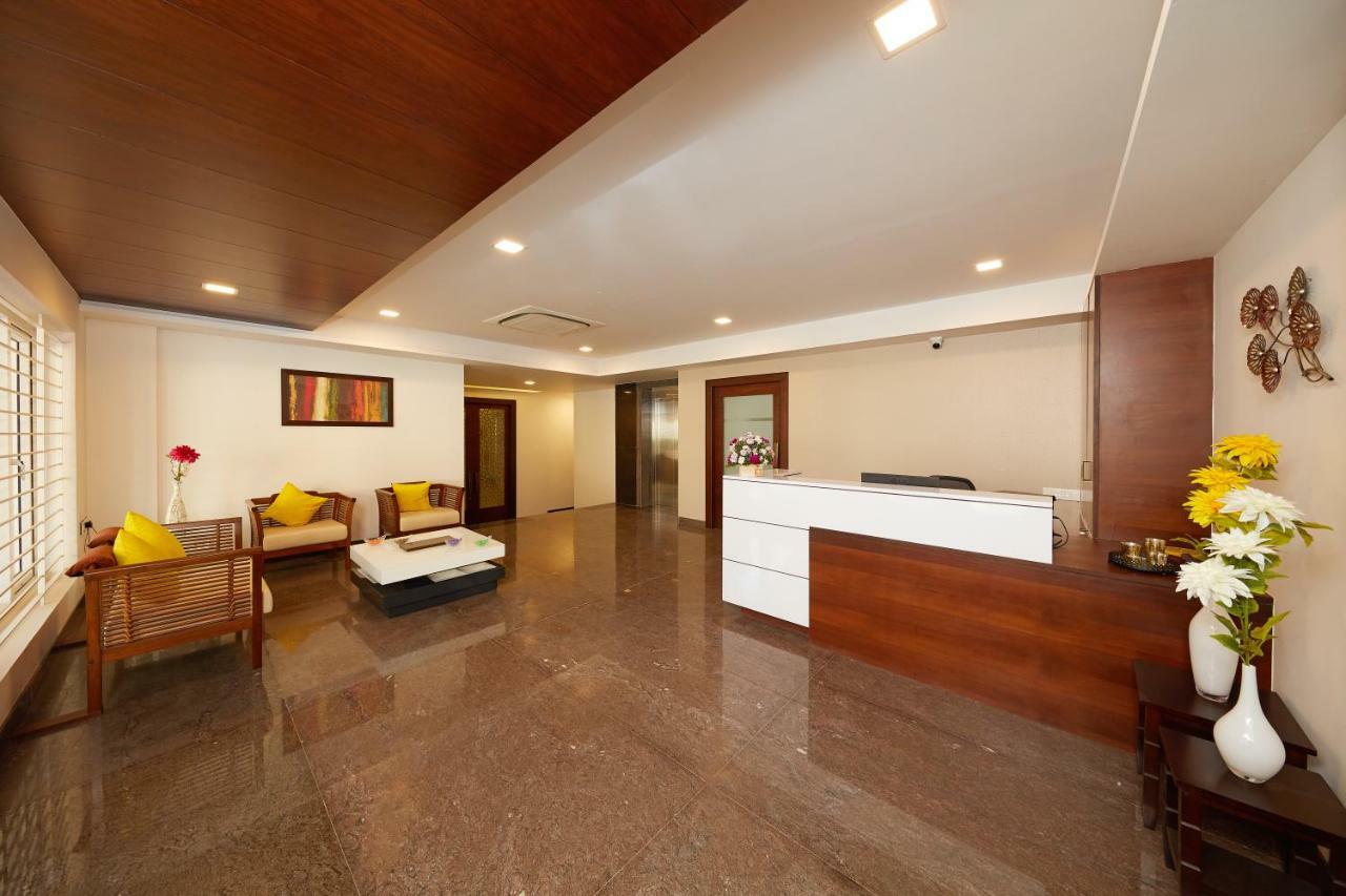 Hotel Kamar Residences And Banquets 첸나이 외부 사진